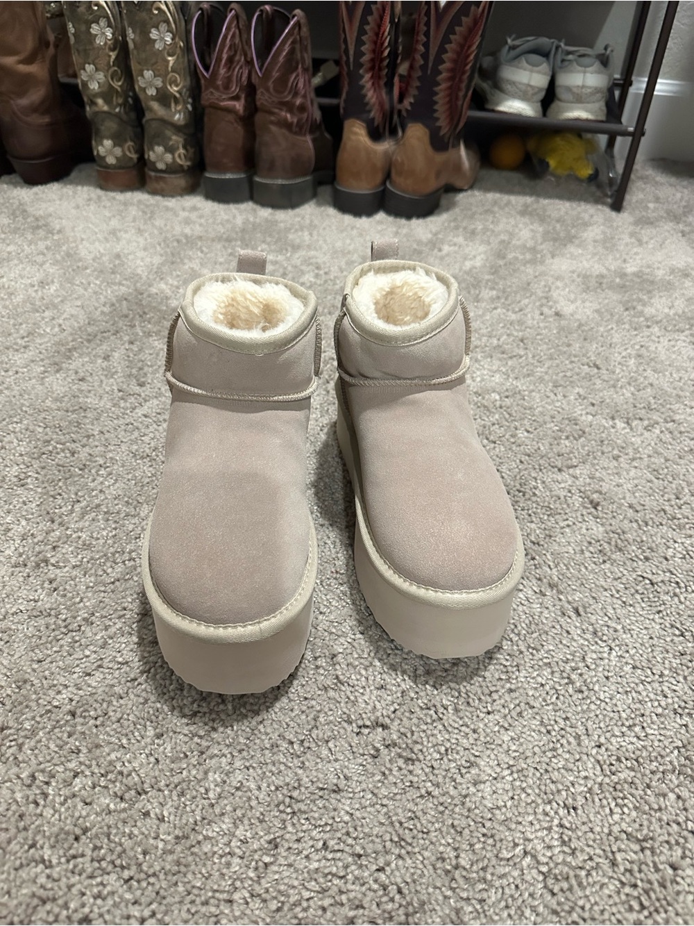 Dream Pairs Cream Plush-Lined Platform Ankle Boots